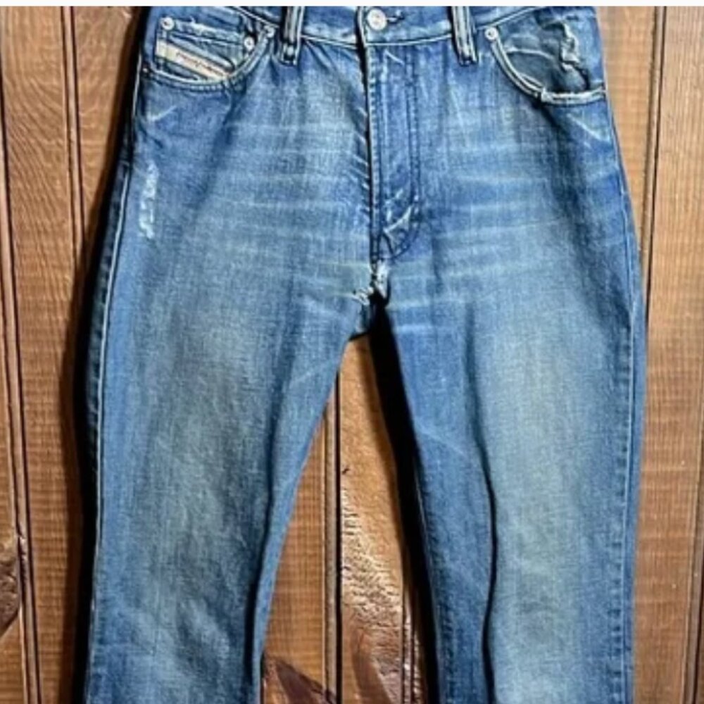 Diesel Industry Distressed Jeans Size 28